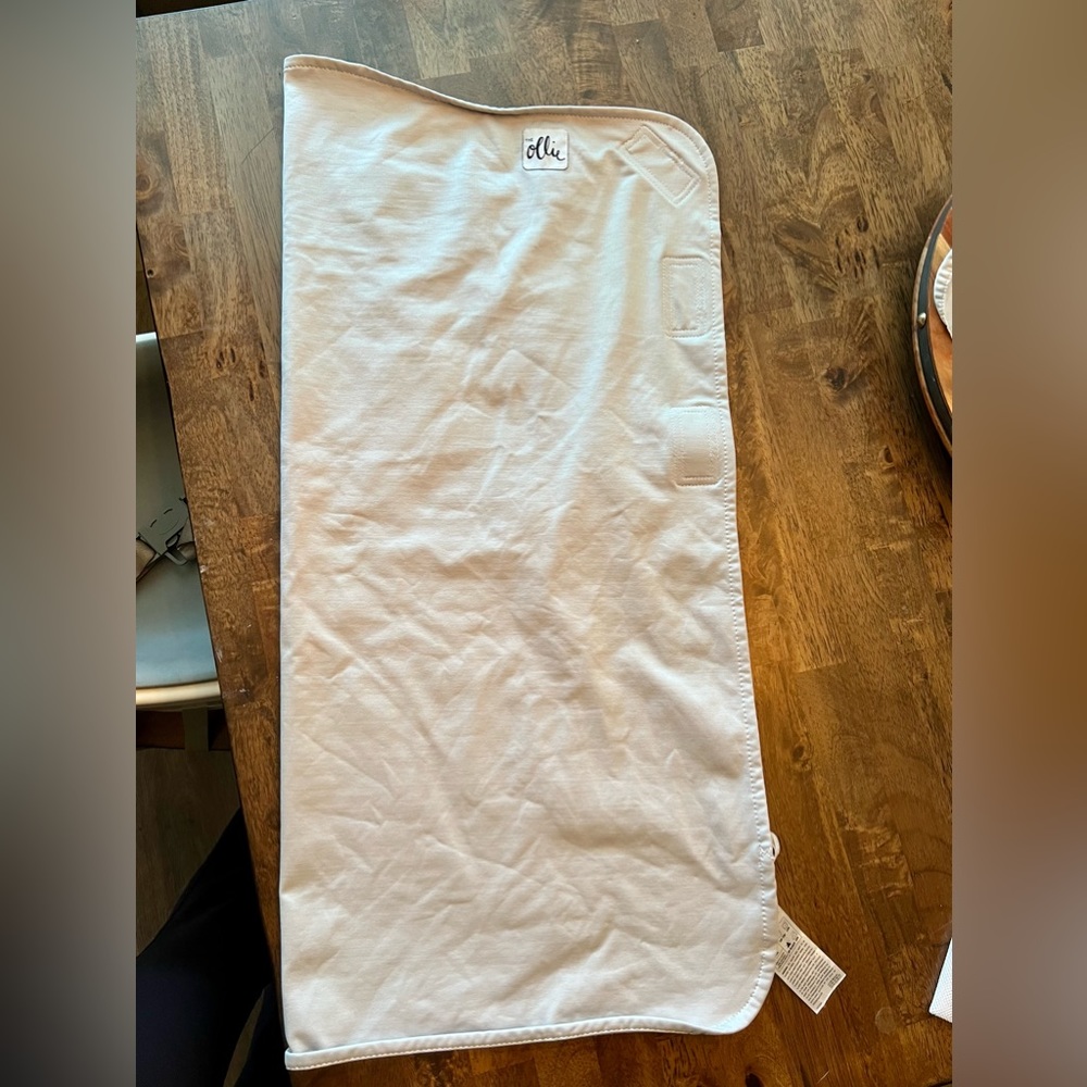 Ollie Swaddle Light Gray